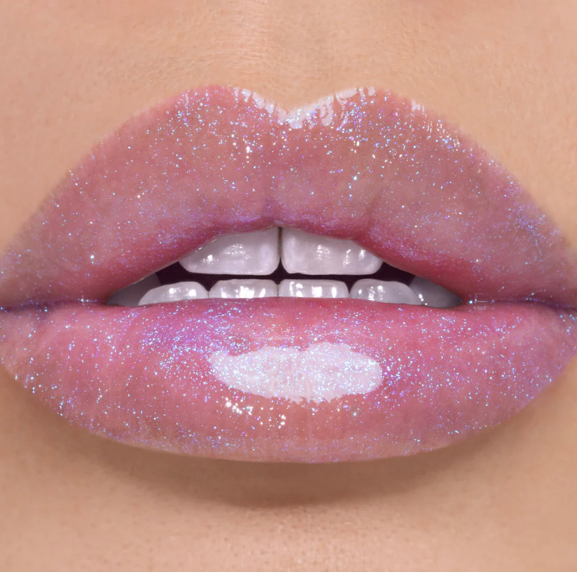 Long-Lasting Lip Gloss